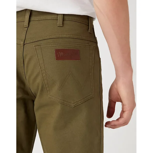 WRANGLER TEXAS JEANS SLIM STRETCH MILITARE GREEN (VINTER BOMULD)