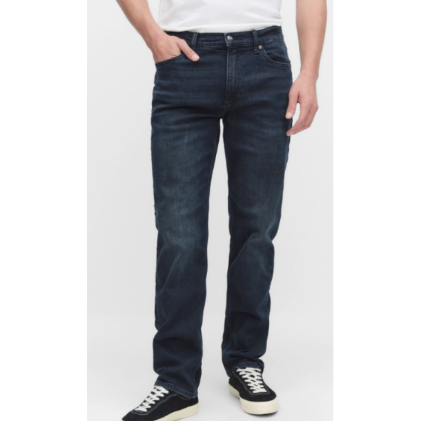 LEE WEST RELAXED FIT  BELOW ZERO