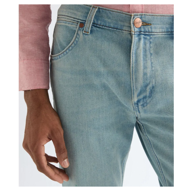 WRANGLER GREENSBORO JEANS (STRETCH) LYSEBL�