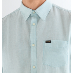 WRANGLER SKJORTE KORT �RME  LYSEBL� (H�R/BOMULD)