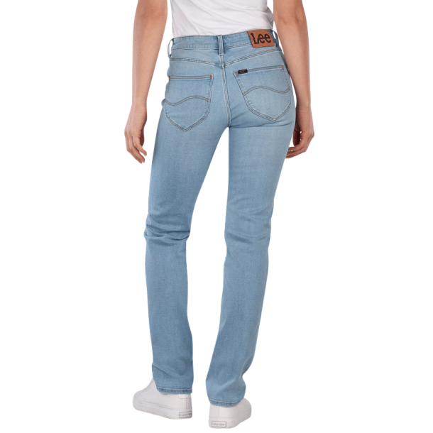 LEE MARION LYSEBL� 