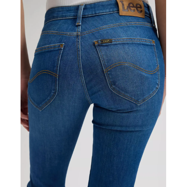 LEE MARION BL�
