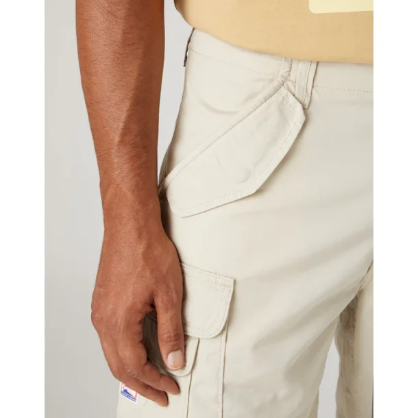 WRANGLER CARGO SHORTS  (REGULAR FIT) (F STR)
