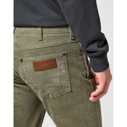 WRANGLER GREENSBORO STRETCH FLJL (DUSTY OLIVEN). (F STR.)