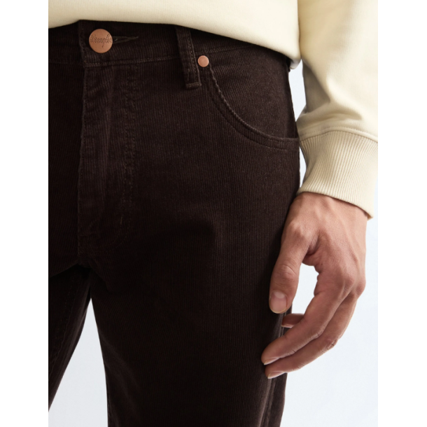 WRANGLER GREENSBORO STRETCH FL�JL CHOCOLATE TORTE