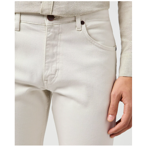 WRANGLER GREENSBORO JEANS STRETCH (SOMMER UDGAVE) VAPOROUS GRAY