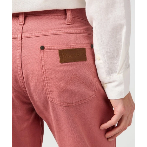 WRANGLER GREENSBORO JEANS STRETCH (SOMMER UDGAVE) DESERT ROSE