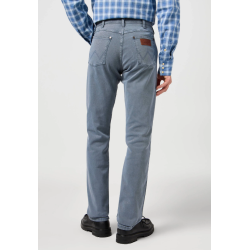 WRANGLER GREENSBORO JEANS STRETCH (SOMMER UDGAVE) DUSTY BLUE (KUN 33/32)