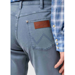 WRANGLER GREENSBORO JEANS STRETCH (SOMMER UDGAVE) DUSTY BLUE (KUN 33/32)