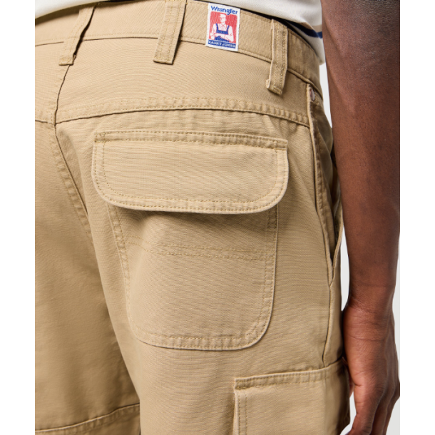 WRANGLER CARGO SHORTS  KHAKI (REGULAR FIT)