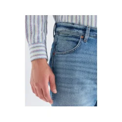 WRANGLER GREENSBORO JEANS (STRETCH) LYSEBL�
