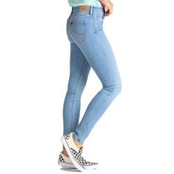 LEE SCARLETT  LYSEBL (KUN 33/33)